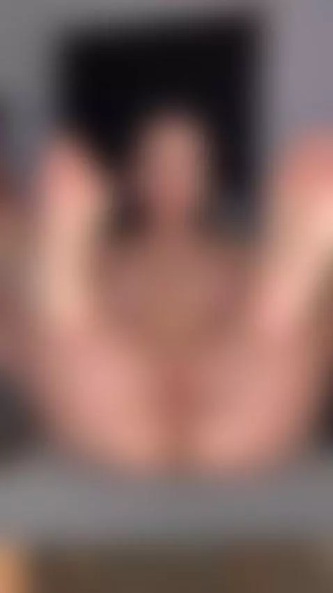 Every curve of my body aches for your attention 💦🔥 by kamynamy