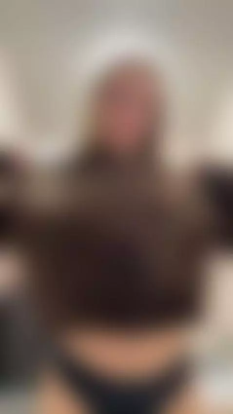 🔥 That throb in your pants? I’m the one responsible… come cl... by barbieblonde01