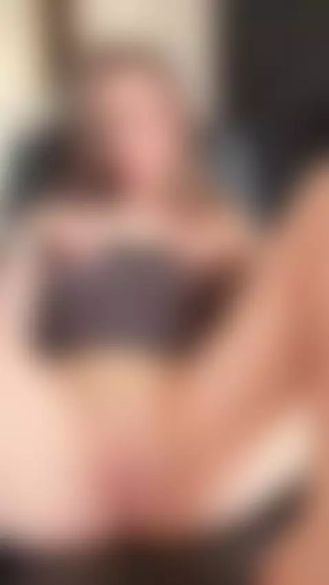 Imagine slow sex and deep kissing with me by chloeex