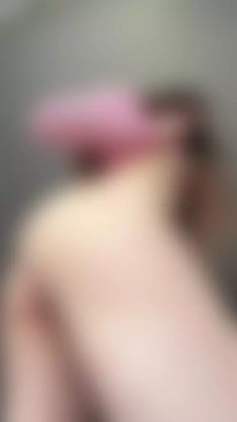 Having wild thoughts cause I'm so horny by chloeex