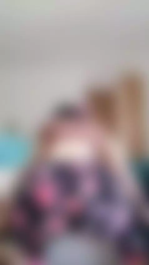 One glance and you’re hooked 😍 by lanaprince