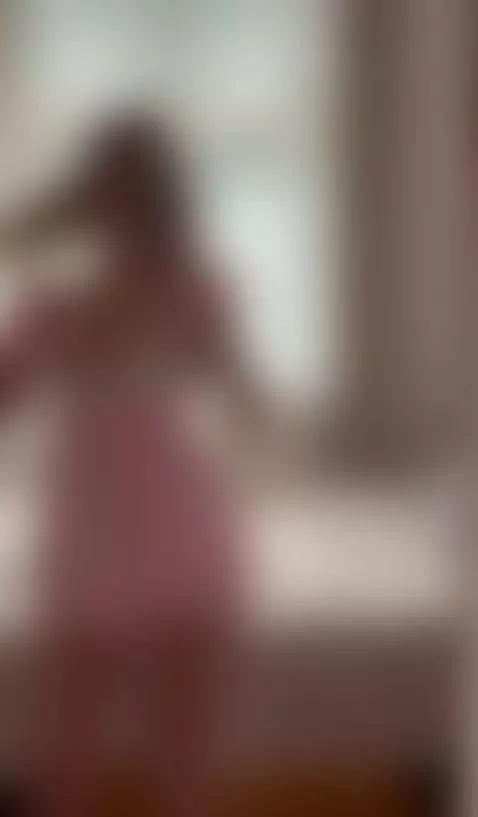 😈Brunette in pink top stuck to skin 🍆 Unlock OF by sunnygabi