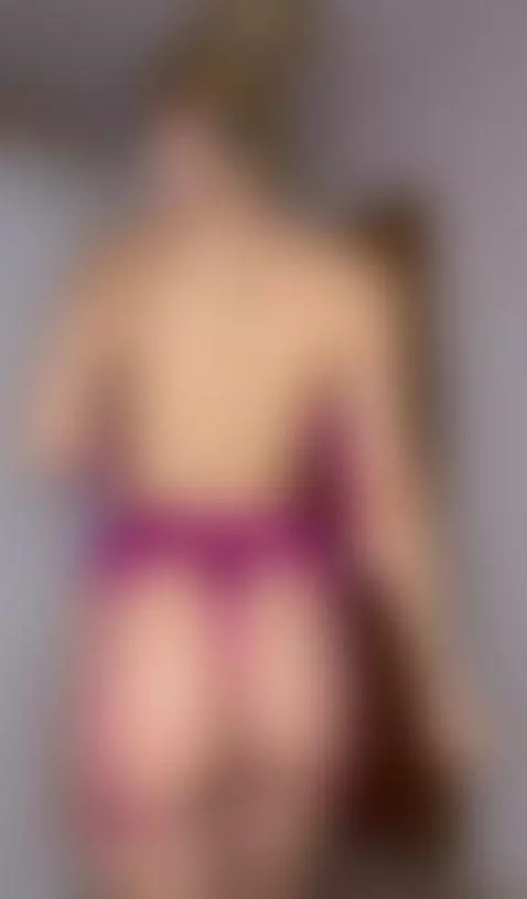 🍑Slim brunette’s tight body inviting 🔥 See my OF by sunnygabi