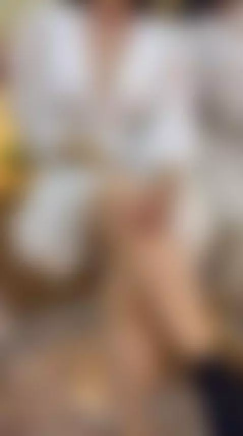 Ven a mi live en Stripchat y Cahturbate, para que nos divirt... by elenawatsonn