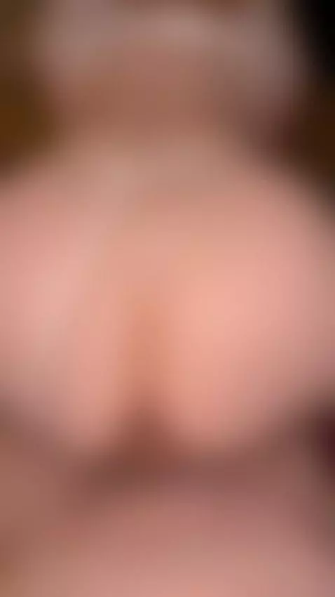 Riding like a pro. Full vid on my Onlyfans by uwhitekitten