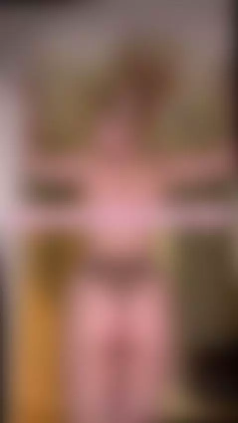 Big tits squeezed tight as she leans back 👅 by missfrogg