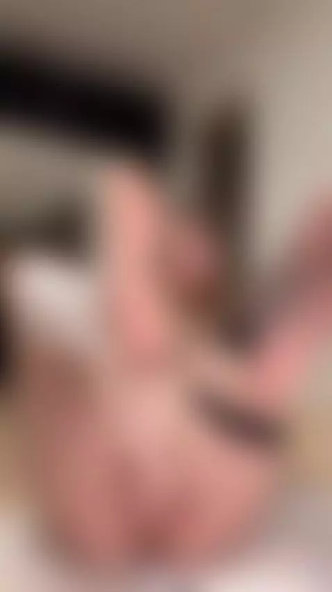 Wet pussy fingered while legs spread wide 🤤 by missfrogg