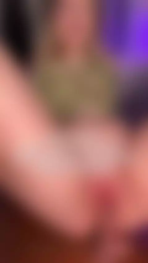 Wet pussy tight around cock right now 🤤 by missfrogg