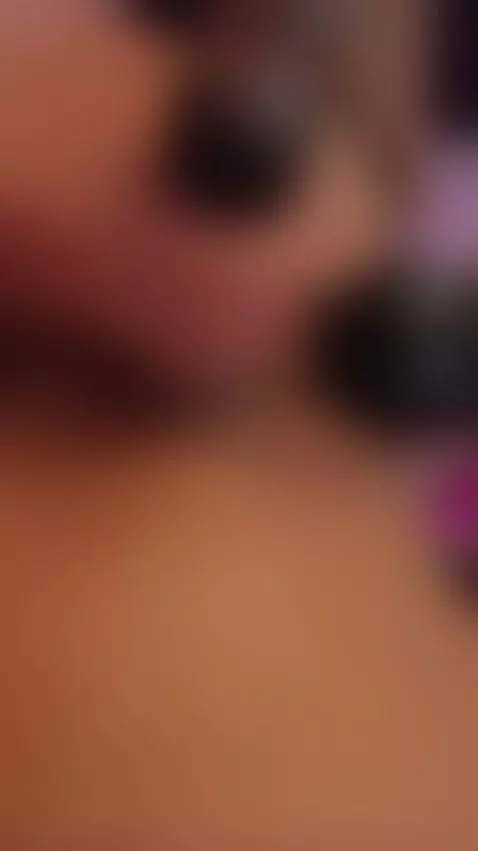 Do you like how my machine and Domi fuck me? 🤤🤤 by jasmineblush