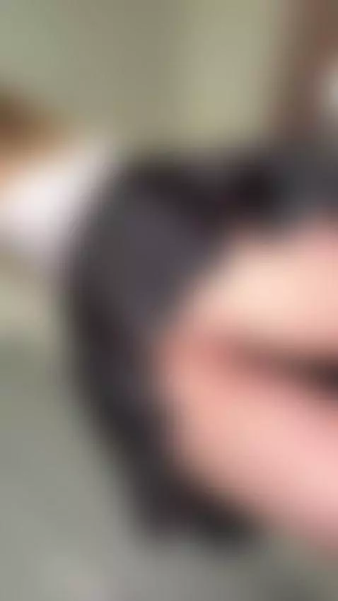 Wet pussy under skirt by ariawhite1