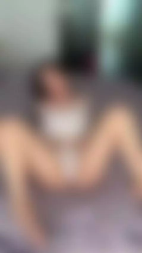 Lights off. Volume up. Let's go 🔥🎧 by callystonympha