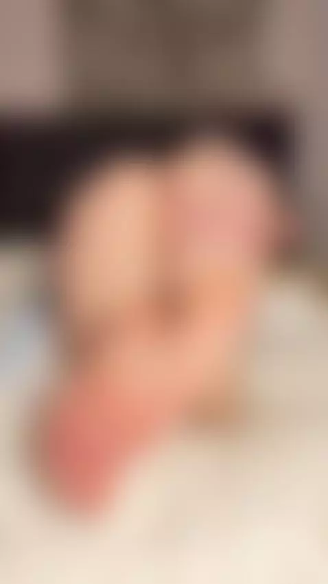 My pussy and the sole of my foot are waiting for your tongue by babymoollyy