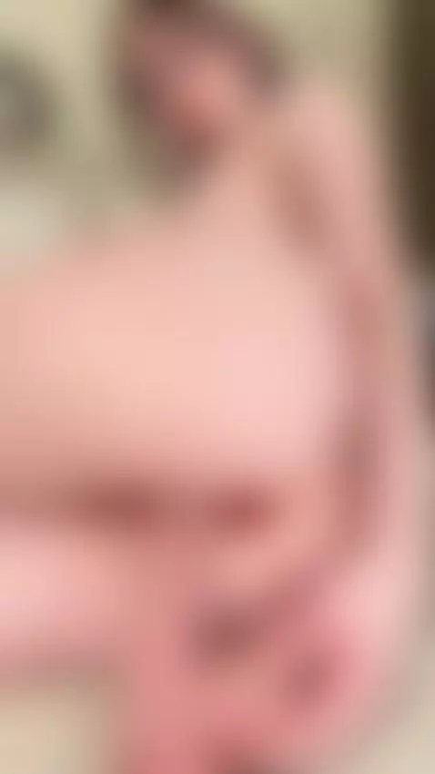 pussy dildo ride by kellysuckd