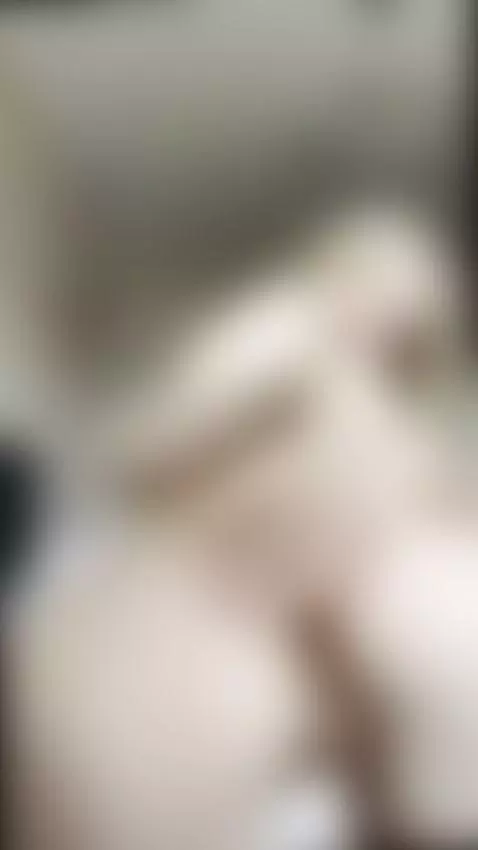 Thick ass spread wide and ready 😇 by sanderslina