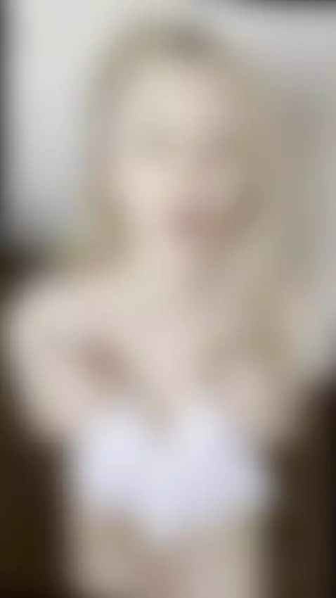 She teases with fingers on her wet slit 😇 by sanderslina