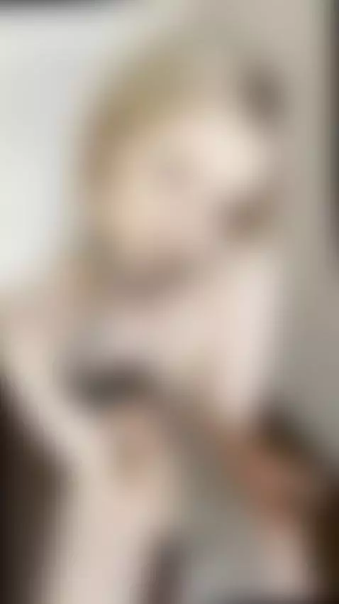 Naked curves teased by her own hands 👅 by sanderslina