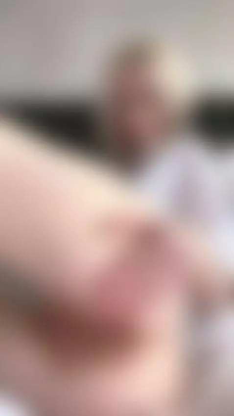 Blonde rubs her wet pussy slow under her shirt 😋 by sanderslina