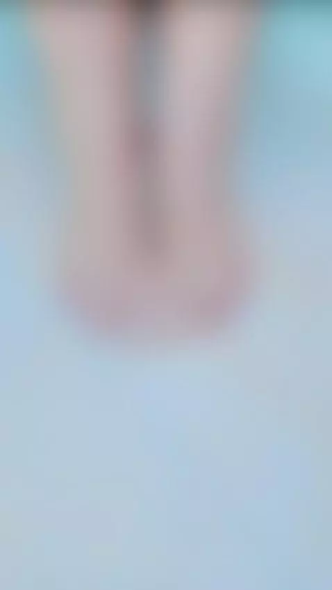 ready to eat😋

Subscribe to my OF🩵 by sexyfeethub