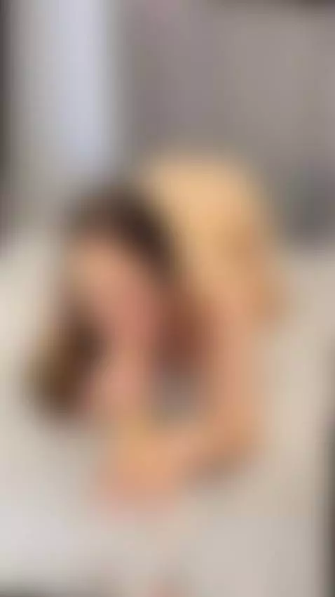 She sucks cock while arching her back 🥵 by milanahotie