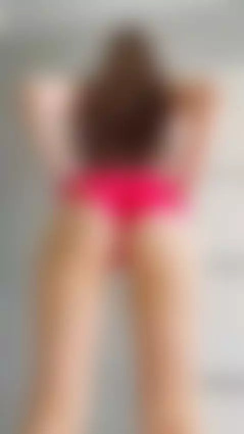Thick ass bent low begging to be fucked by milanahotie