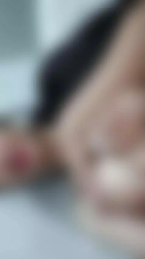 me visita mi amigo de lejos y me lo follo by actrizpornoyuliethgomez