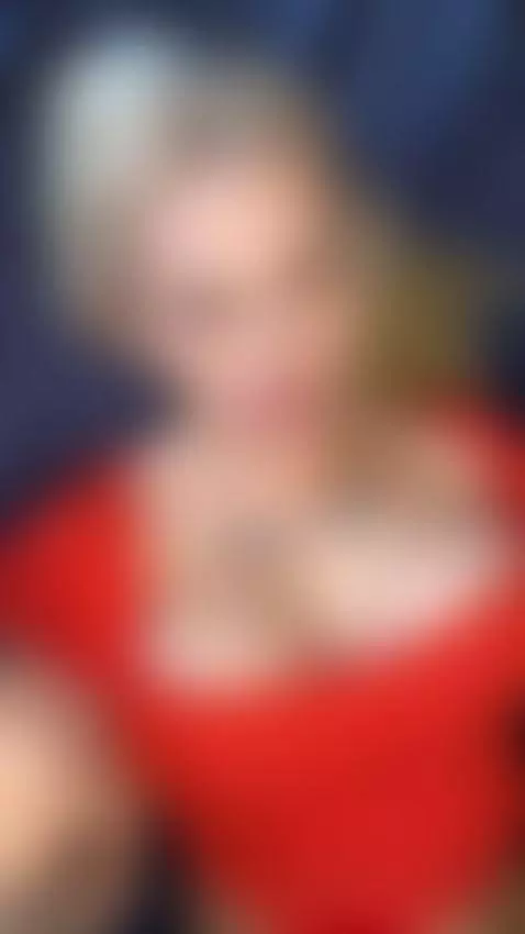 😏 Too hot to handle… come see what I’m hiding 💦 by milashake