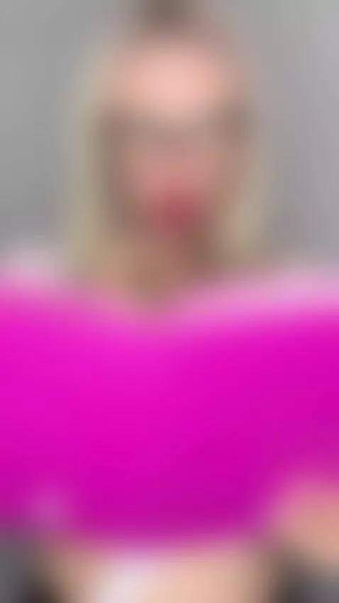 😈 Come closer… my OnlyFans is open! 😏 by milashake