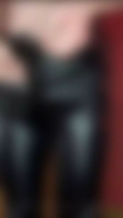 Are we going to fuck? Find all your fantasies in the link in... by mishamilashhh