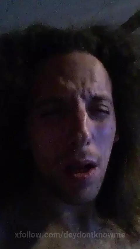 That 😉 by deydontknowme