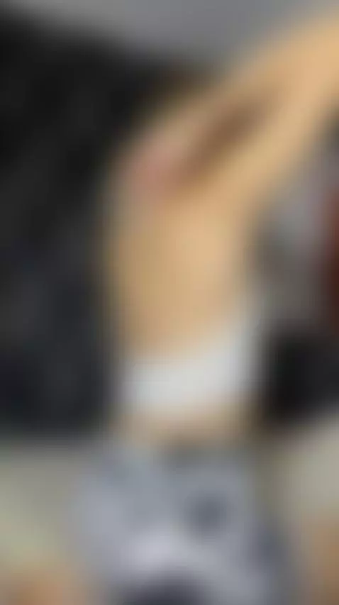 🔥 Stunning blonde with red lips teasing 💦 by callme-hotkris
