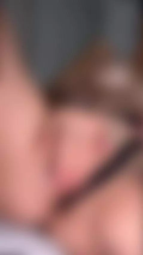 Wet pussy glistens as she fingers herself slow by julialikeshine