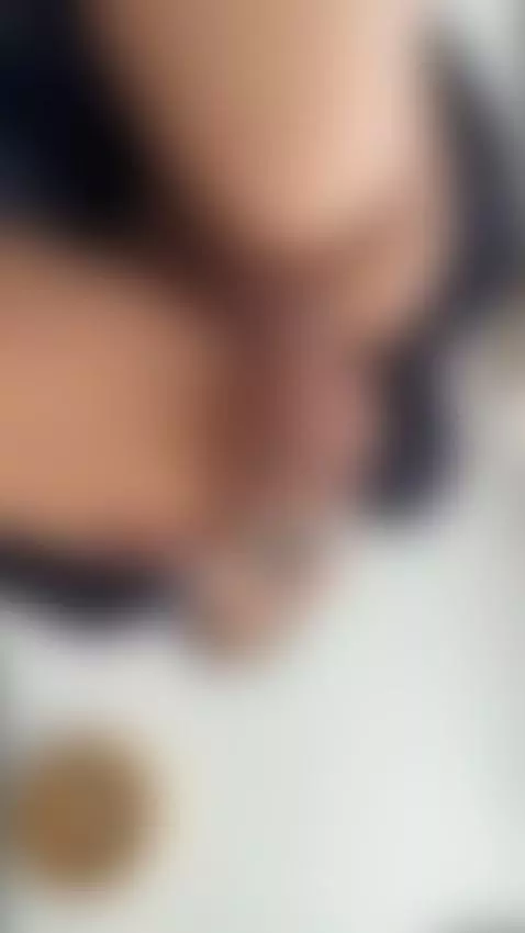 Wet pussy spread open by her own hand 😋 by julialikeshine