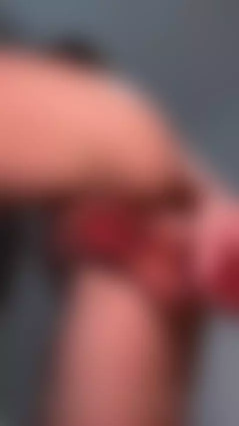Wet pussy gets fucked hard by toy 🤤 by julialikeshine