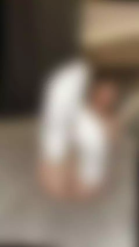 Im wet and begging for your cock 🤫 by hannamontana88