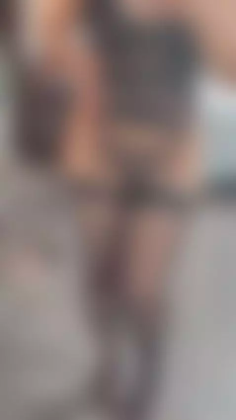 In the mood for good vibes and fun convo? I’m on now 💋 by april6699