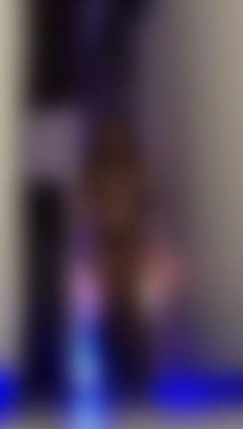 Hii 😈 by samiramalek22