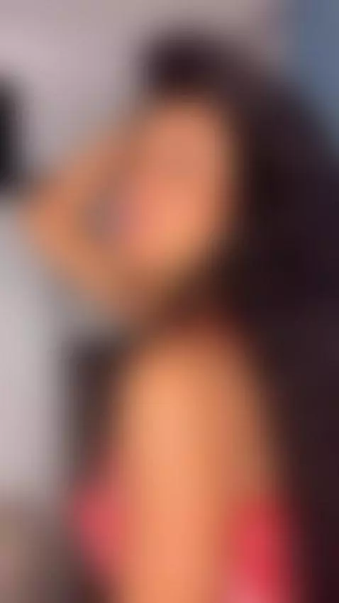 Come message me privately on OnlyFans by mianixofficial