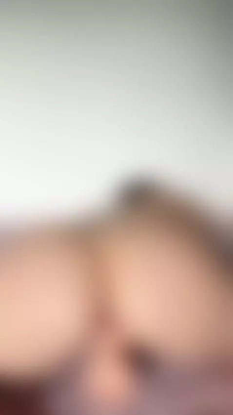 Do you like watching me fuck my wet pussy with this toy? 💦 S... by lollalay