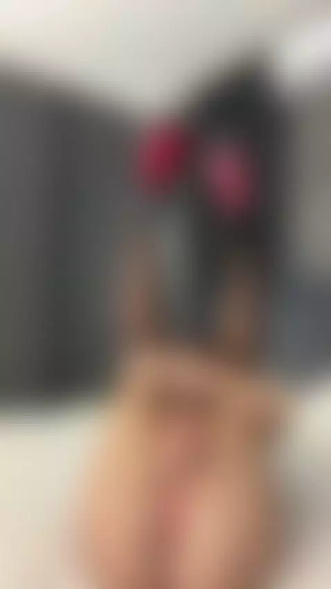 Sexy slim feet up with dildo in pink pussy. Sub OF by katealurer