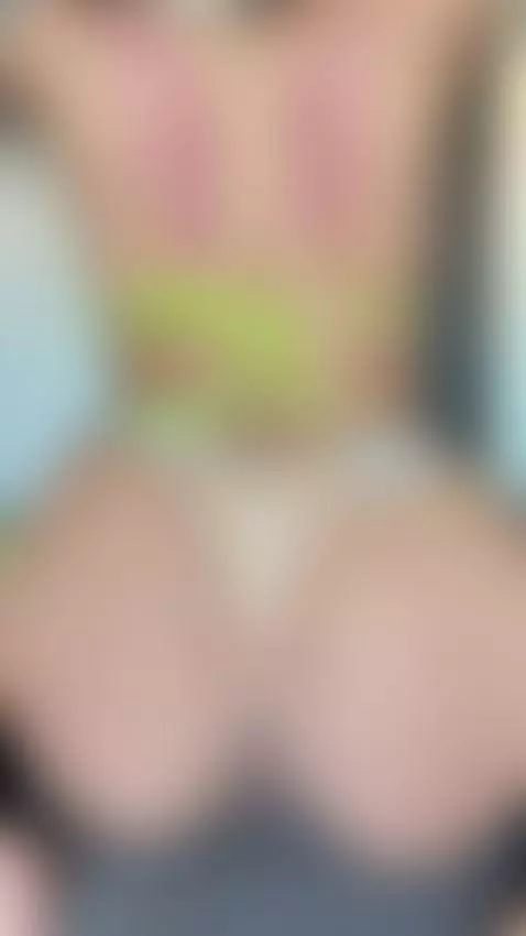 Asshole and pussy was spread wide open. Sub OF by katealurer