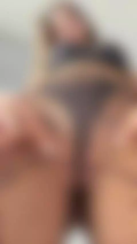 I shouldn't be posting this but my pussy is dripping. Sub OF by katealurer