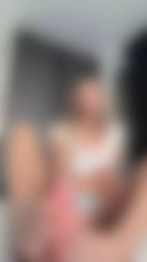 Thick toy sliding in and out of her sexy feet full video on ... by katealurer