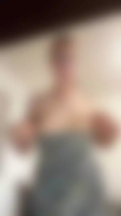 asshole, analsquirting, naturaltits by elizabethluxyy