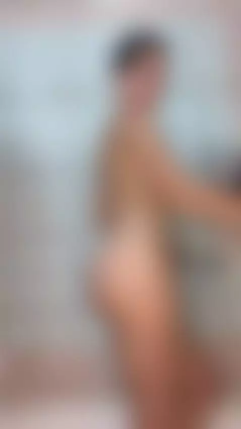 shower, bigtits, bigass by elizabethluxyy