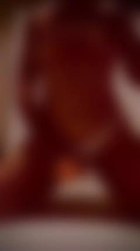 Jugando con el consolador, si quieres ver como me penetra es... by lahot69