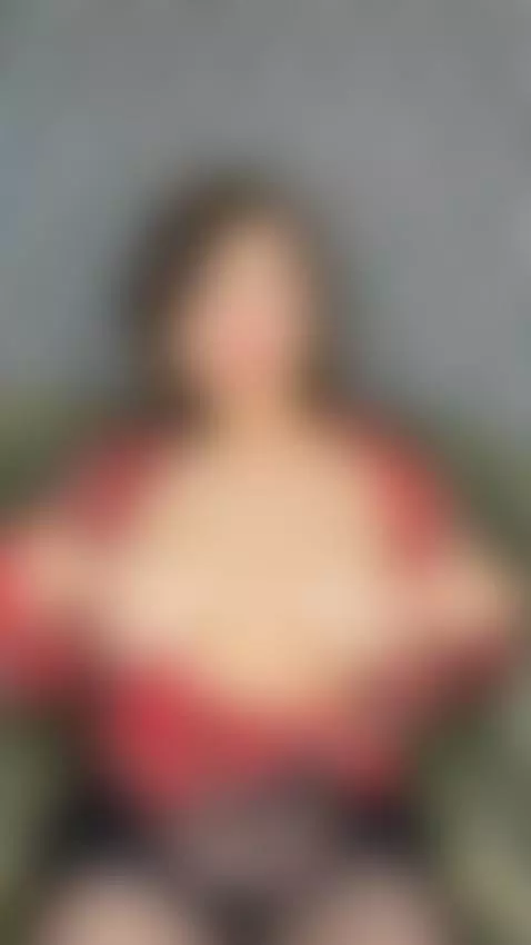 I really need your support right now — join my OnlyFans 🫶 by sugarmiaaaa