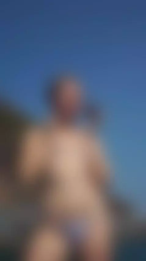 Fun with my petitw tits outdoor by ellynextdoor