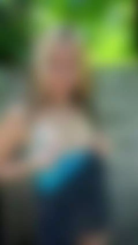 get shy about my size, but maybe you can make me feel a bit ... by ellynextdoor