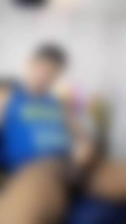 quieres un poco de mi 
Do you want a little of me? by adammorgan2