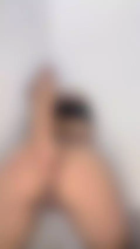 👇🏻🥵two fingers in my tight little ass...👉🏻👉🏻👌🏻 by mayrivers